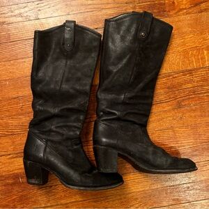 FRYE BOOTS SIZE 8.5